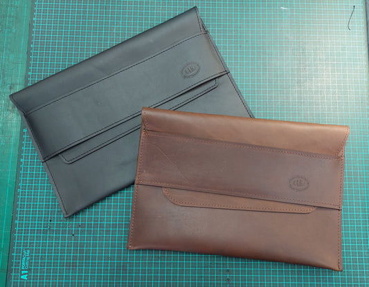 Laptop / Paper folder - Maka Leathergoods