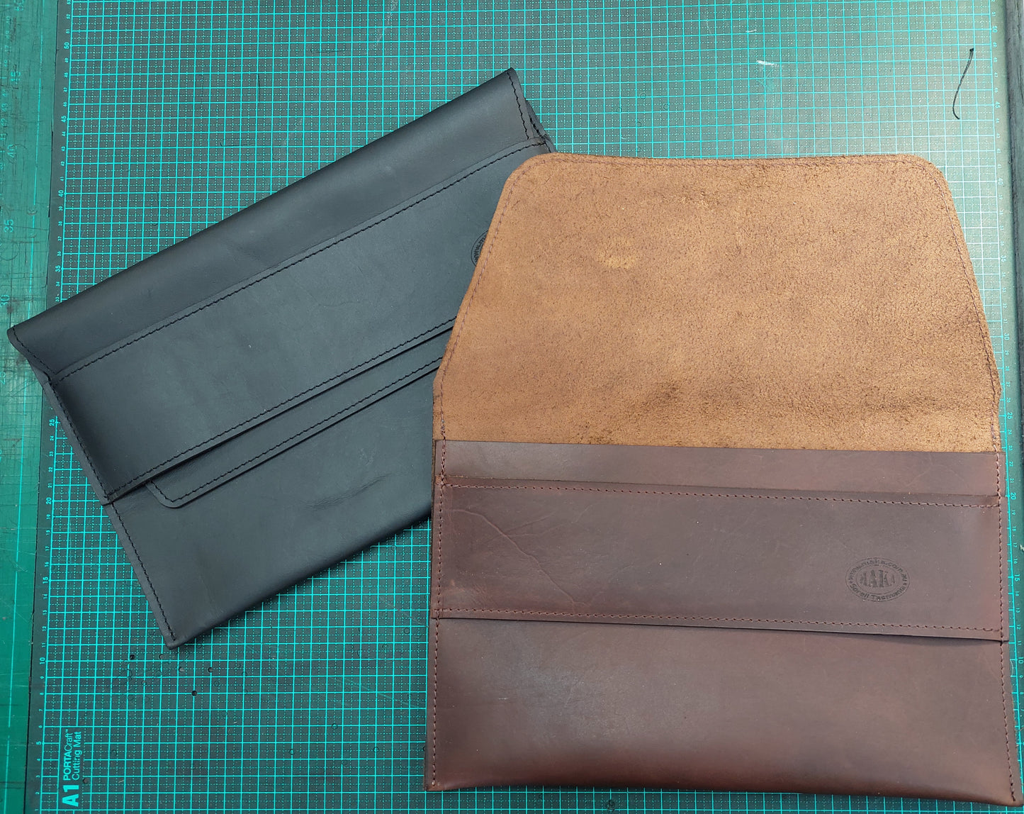 Laptop / Paper folder - Maka Leathergoods