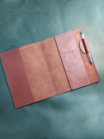 Book cover with pen holder - Maka Leathergoods