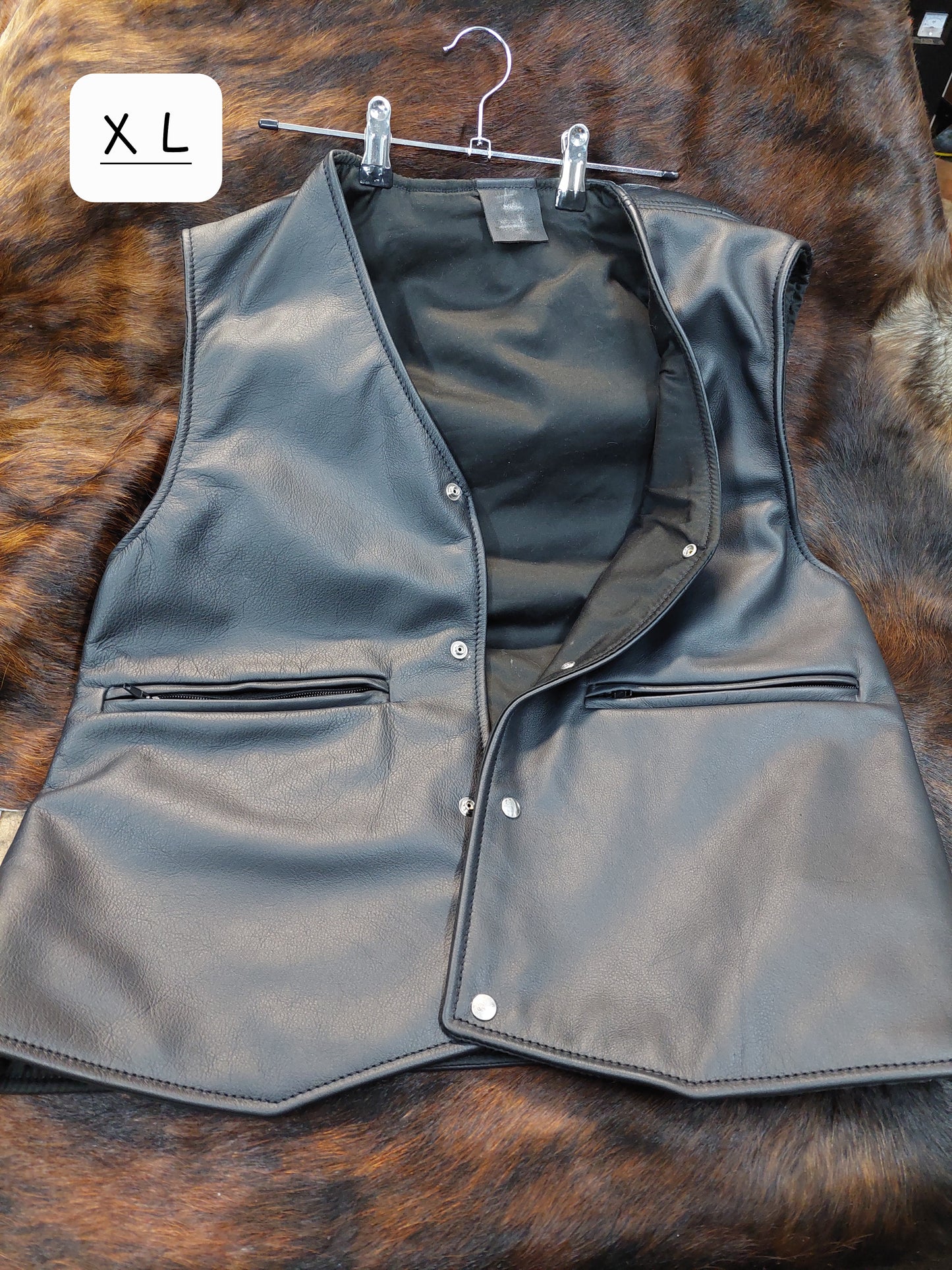 Leather Vests - Maka Leathergoods